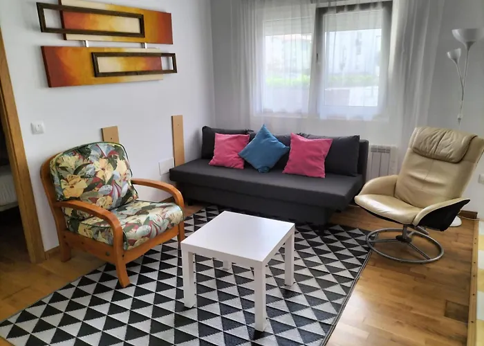 En Urbanizacion Con Piscina Centro De Unquera-val De San Vicente Ideal Parejas Апартаменты Ункера