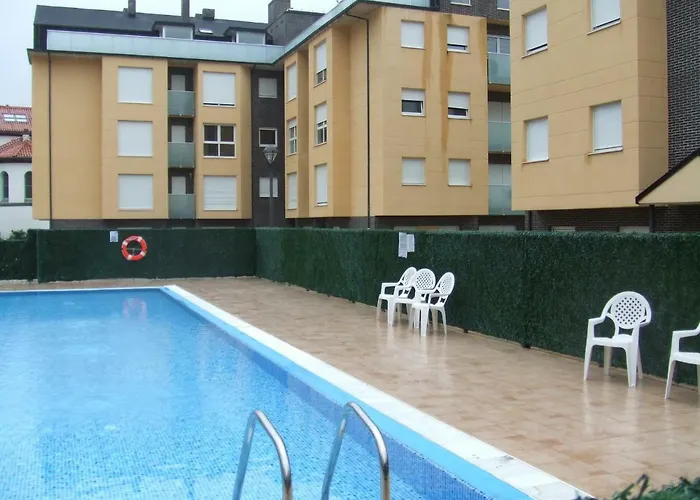 En Urbanizacion Con Piscina Centro De Unquera-val De San Vicente Ideal Parejas *