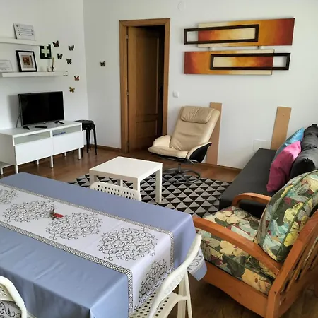 En Urbanizacion Con Piscina Centro De Unquera-val De San Vicente Ideal Parejas Daire
