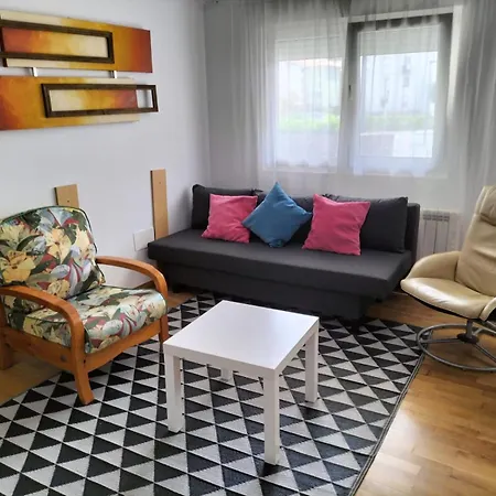 En Urbanizacion Con Piscina Centro De Unquera-val De San Vicente Ideal Parejas Daire Unquera