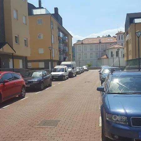 En Urbanizacion Con Piscina Centro De Unquera-val De San Vicente Ideal Parejas *