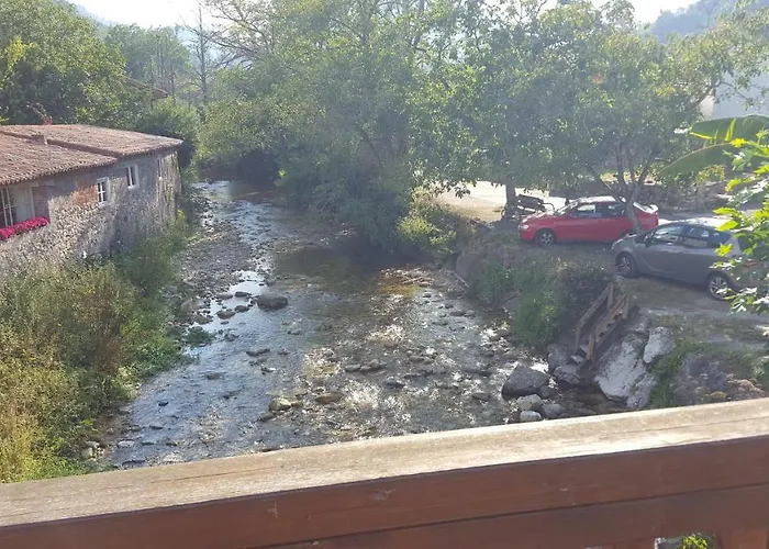아파트 En Urbanizacion Con Piscina Centro De Unquera-val De San Vicente Ideal Parejas *