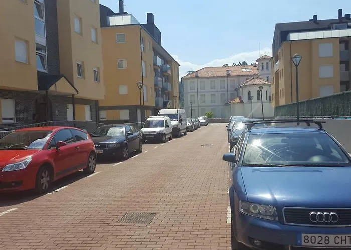 En Urbanizacion Con Piscina Centro De Unquera-val De San Vicente Ideal Parejas *