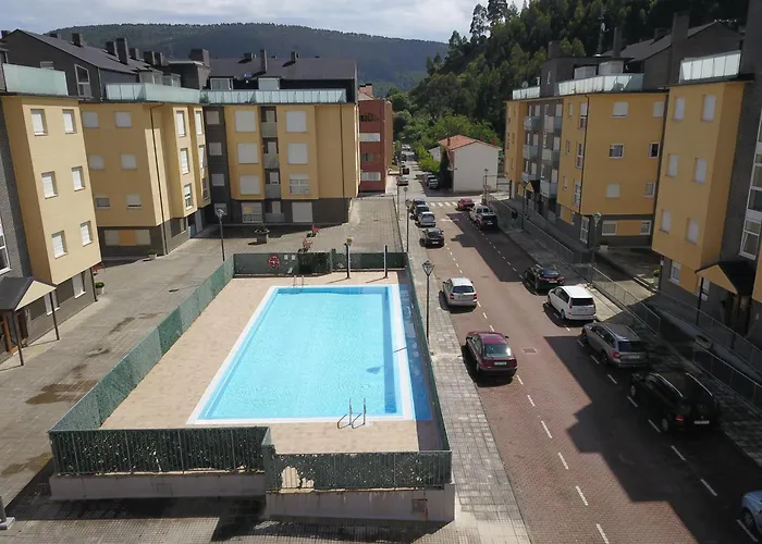 En Urbanizacion Con Piscina Centro De Unquera-val De San Vicente Ideal Parejas Unquera